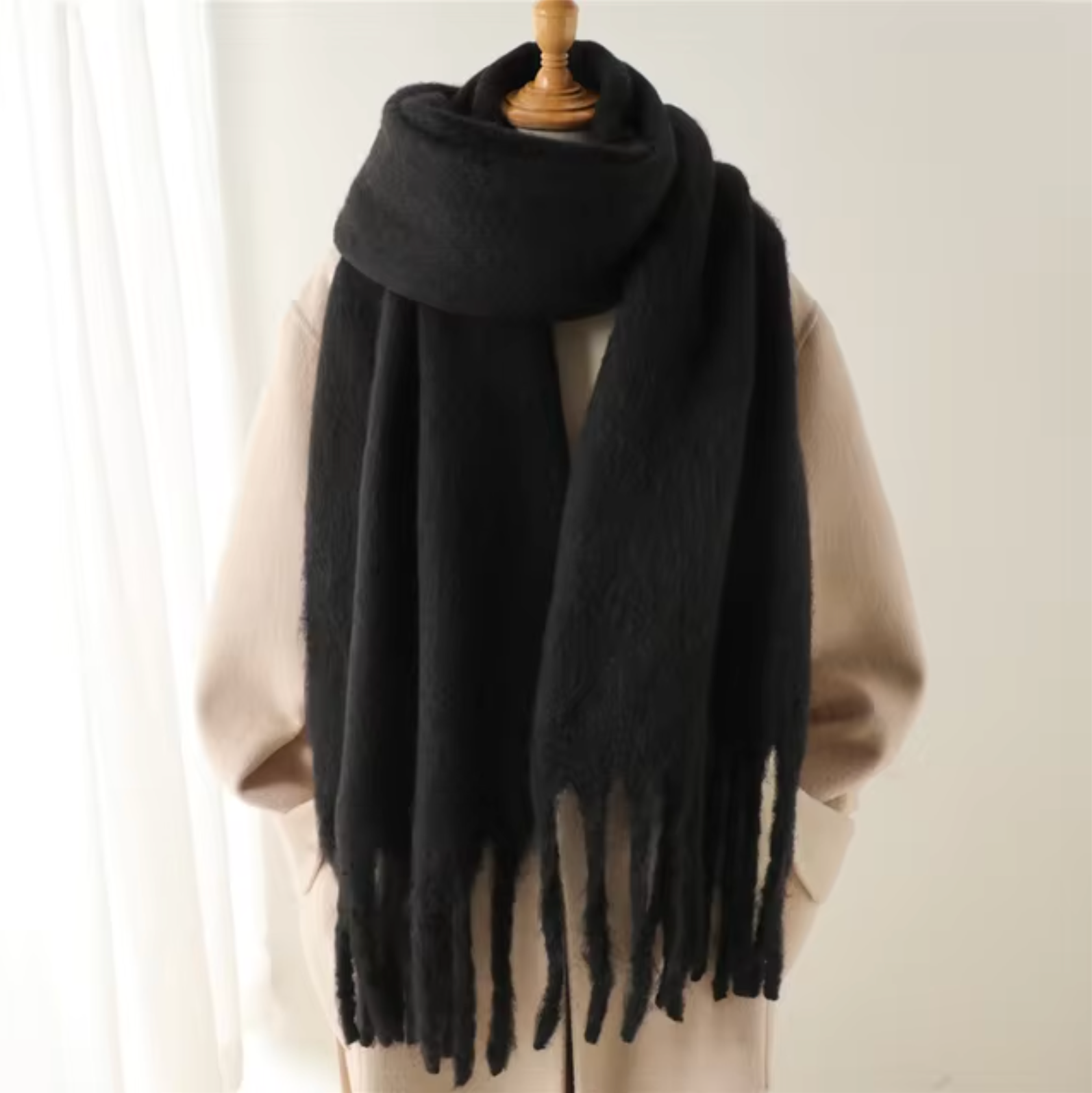 Warm Cozy Womens Winter Scarf - Blanket Fringe Plush Black One Size - Tophatter Daily Deals