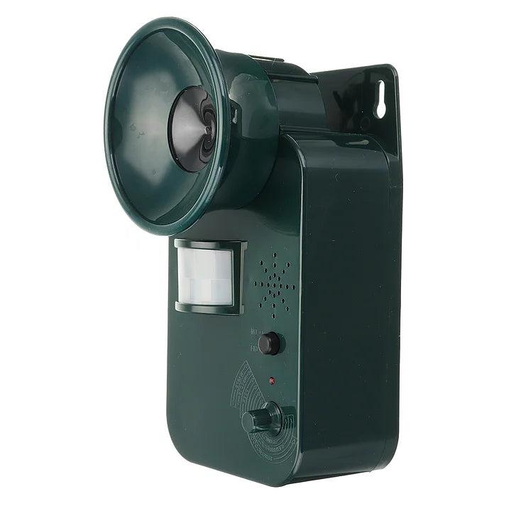 Ultrasonic Pest Repeller 5000 Sqft Cordless Outdoor - Tophatter Daily Deals
