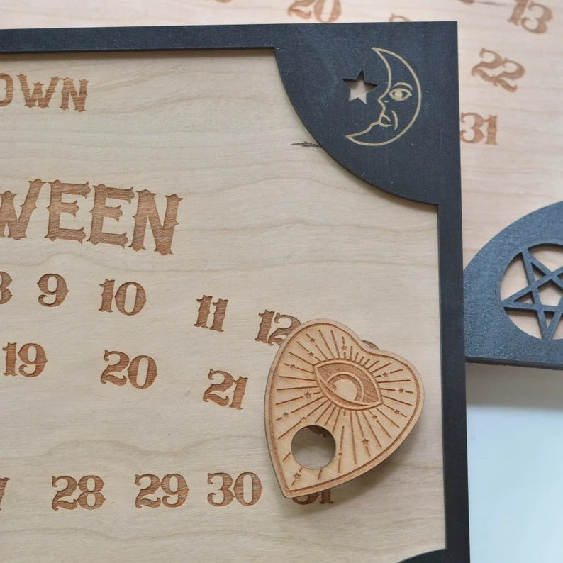 Halloween Countdown Calendar Rustic Wall Decor 2025 3D Changing Face Moving Picture Frame - Tophatter Daily Deals