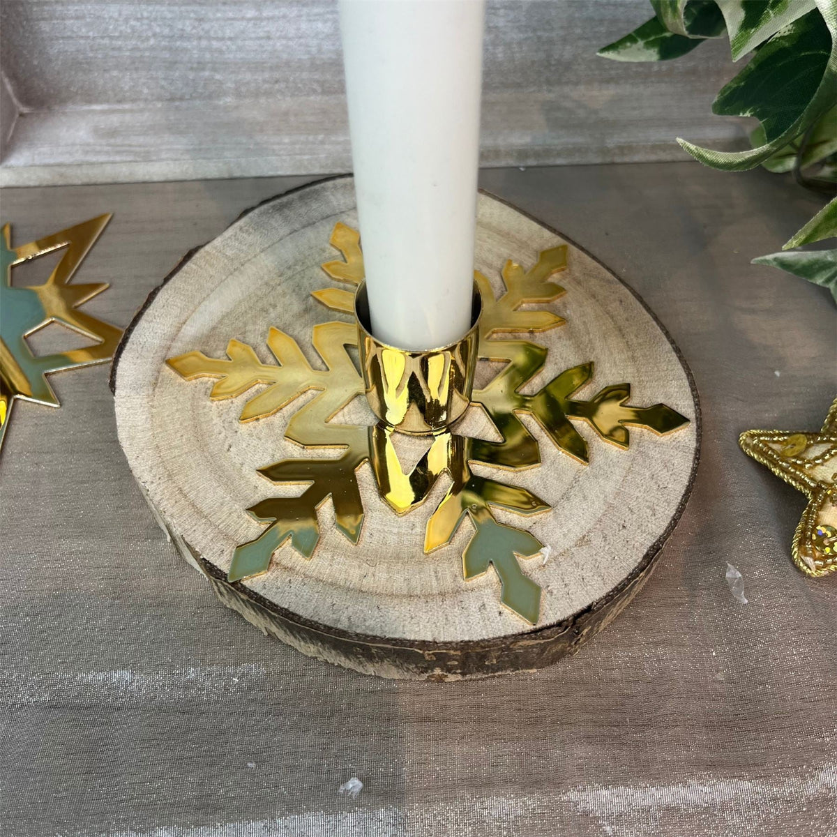 Gold Metal Christmas Candlestick | Festive Snowflake Candle Holder - 11cm Candlestick - Tophatter Daily Deals