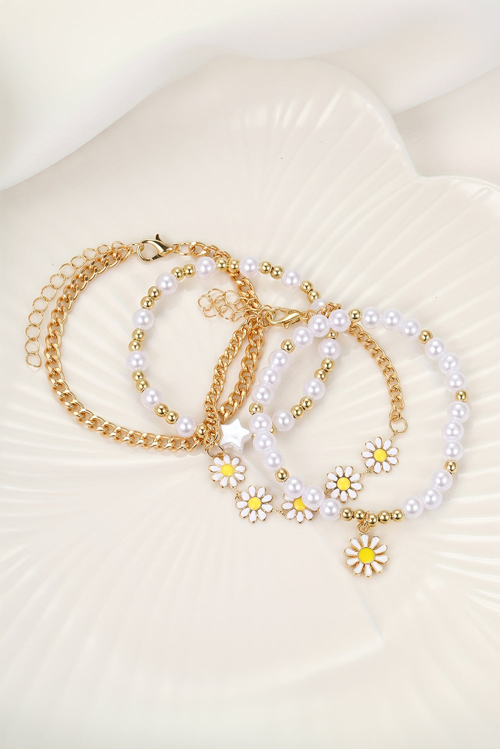 White 4pcs Daisy Pearl Beaded Chain Bracelet Set Bracelets - Tophatter Daily Deals