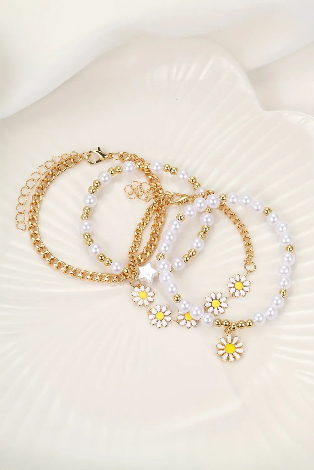 White 4pcs Daisy Pearl Beaded Chain Bracelet Set Bracelets - Tophatter Daily Deals