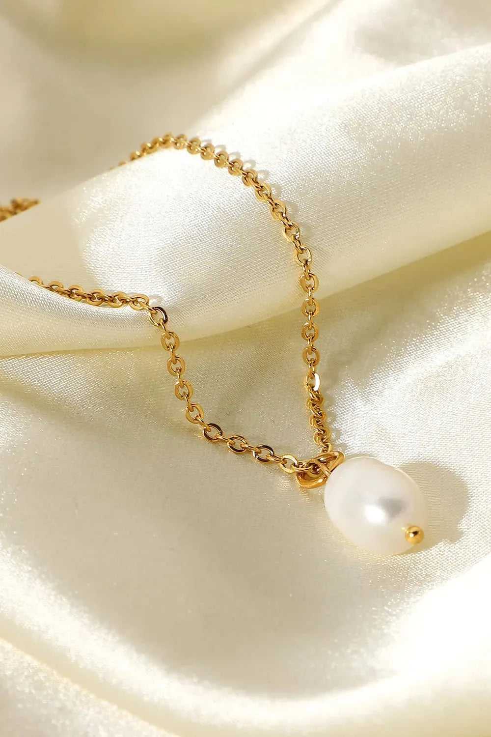 Freshwater Pearl Pendant Necklace Necklaces - Tophatter Daily Deals
