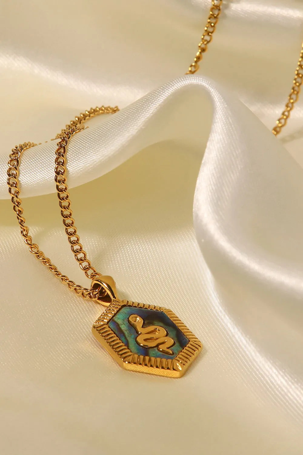 18K Gold Plated Snake Geometric Pendant Necklace Necklaces - Tophatter Daily Deals