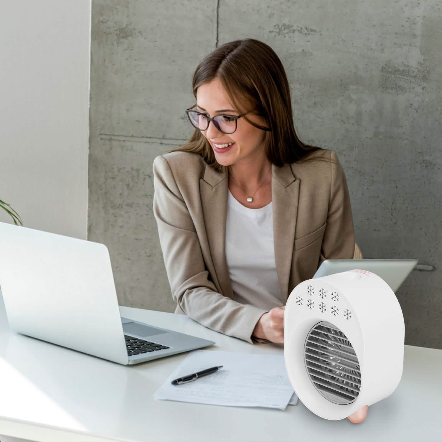 4-in-1 Portable Mini Desktop Water Mist Cooling Air Conditioner Household Appliances - Tophatter Daily Deals