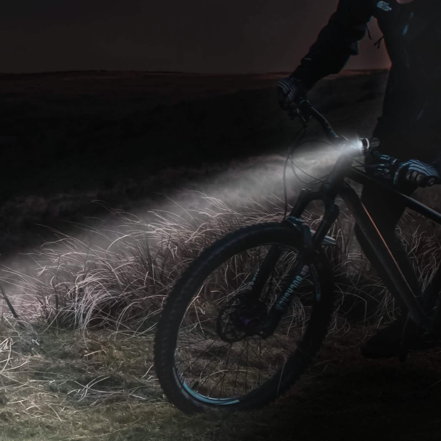 4-Pack: Universal Front Rear Bike Light Set Outdoor Recreation - Tophatter Daily Deals