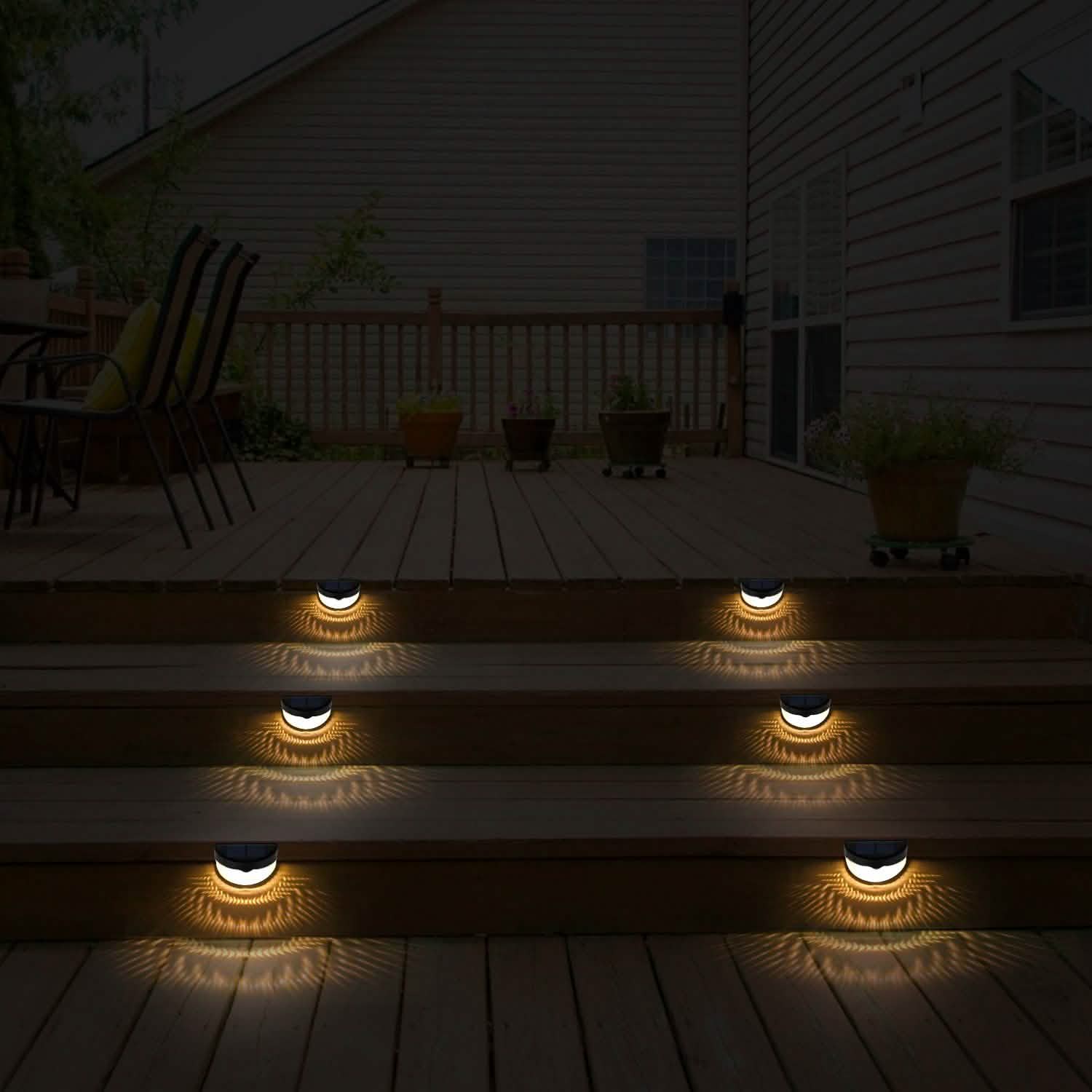 4-Piece: Solar Fence Outdoor Lights Outdoor Lighting - Tophatter Daily Deals