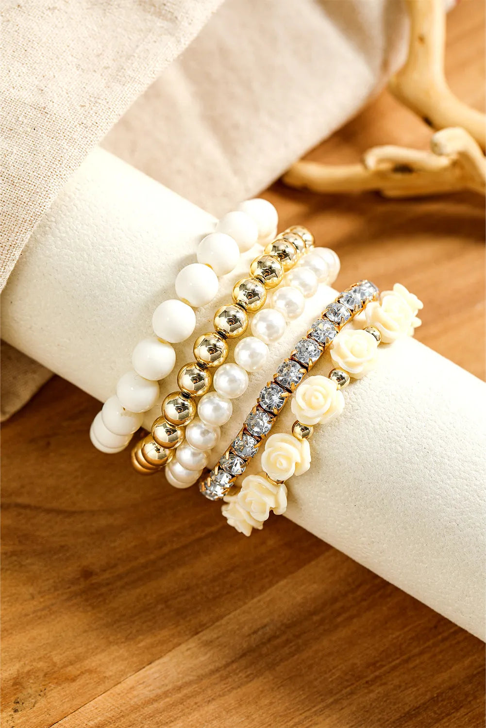 White 5pcs Bohemian Flower Beads Bracelet Bracelets - Tophatter Daily Deals