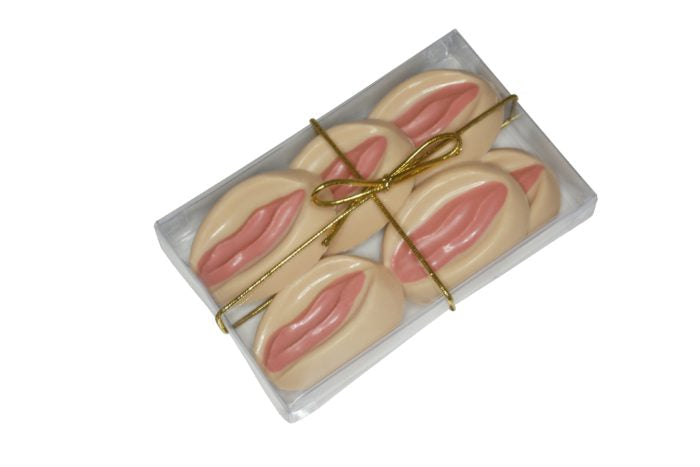 Bite-sized Vulvas Butterscotch Candy - Tophatter Daily Deals