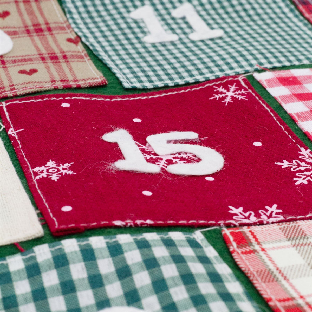 Christmas Tree Advent Calendar | Reusable 24 Pocket Advent Calendar - 90cm Advent Calendar - Tophatter Daily Deals