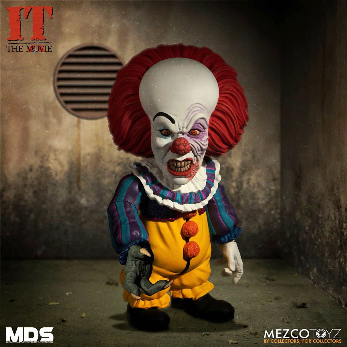 IT – Pennywise Designer Series Deluxe Figure Collectible Figure - Tophatter Daily Deals