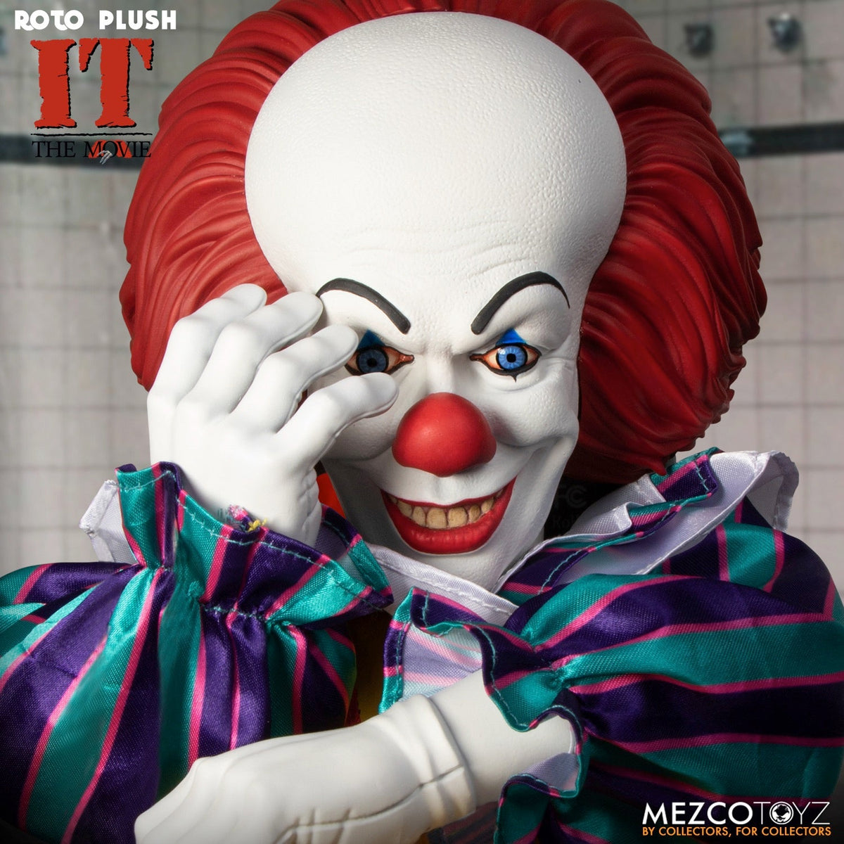 IT - Pennywise 18" Roto Plush Figure Plush Toy - Tophatter Daily Deals