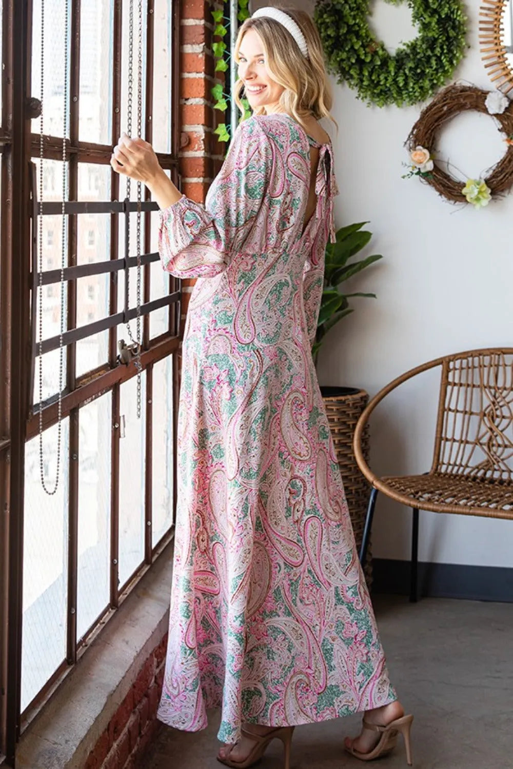 First Love Paisley Print Tie-Back Long Sleeve Maxi Dress Casual Dresses - Tophatter Daily Deals