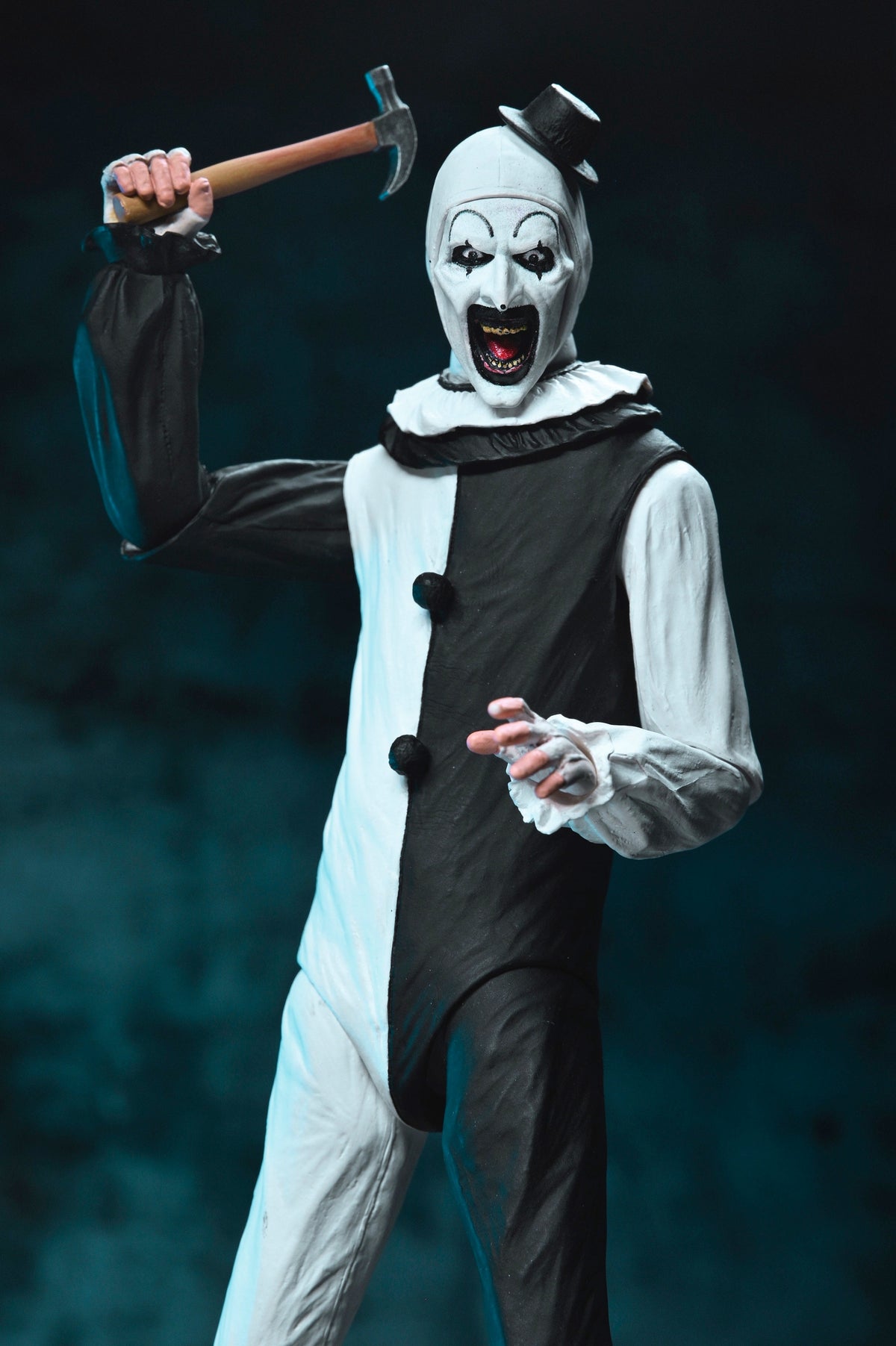 Terrifier – Ultimate Art the Clown Action Figure Action Figure - Tophatter Daily Deals