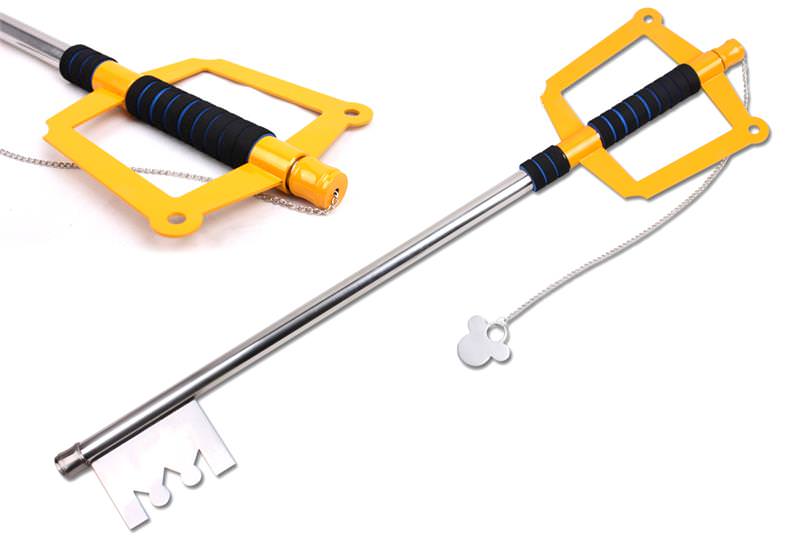 Giant Metal Fantasy Key To The City Sword - TOPHATTER'S ARMORY DEALS Collectible Weapons - Tophatter Daily Deals