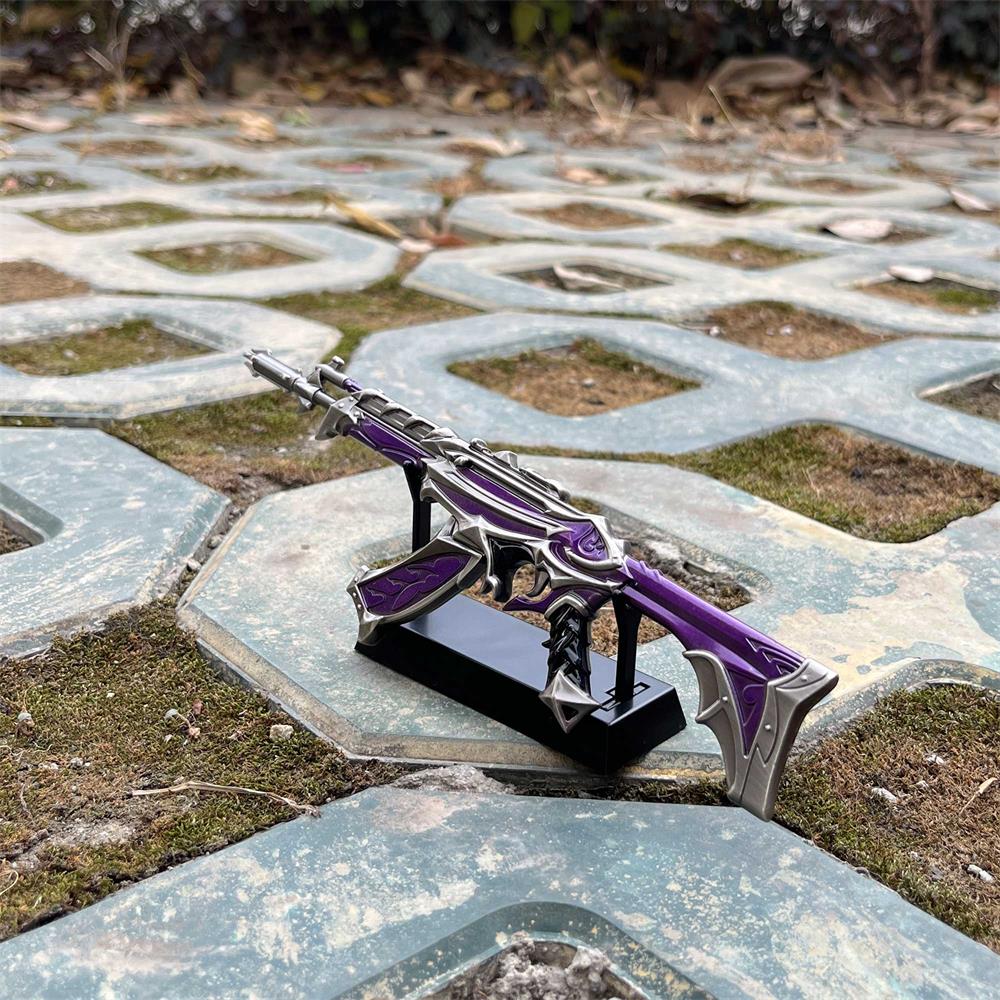 Reaver Vandal Skin Game Gun Model Metal Replica - Tophatter Daily Deals