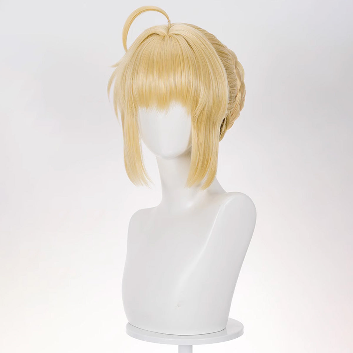 Honkai: Star Rail Saber Golden Cosplay Wig Wig - Tophatter Daily Deals