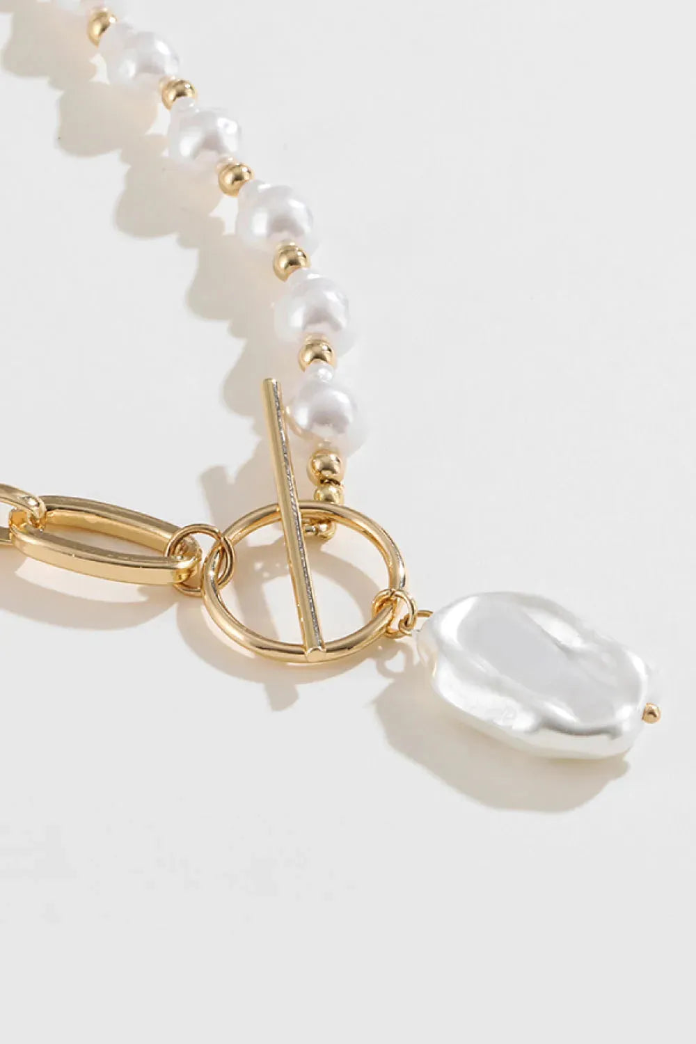 5-Piece Wholesale Half Pearl Half Chain Toggle Clasp Necklace Necklaces - Tophatter Daily Deals