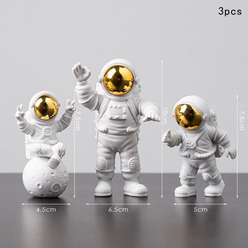 Astronaut Astronaut Series Birthday Gift Box Set Ornament Gold 3pcs set 0 - Tophatter Daily Deals