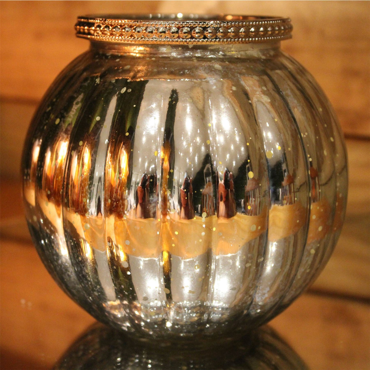 Antique Silver Mercury Effect 13cm x 11.5cm Ribbed Candle Pot Tealight Holder Candle Holder - Tophatter Daily Deals