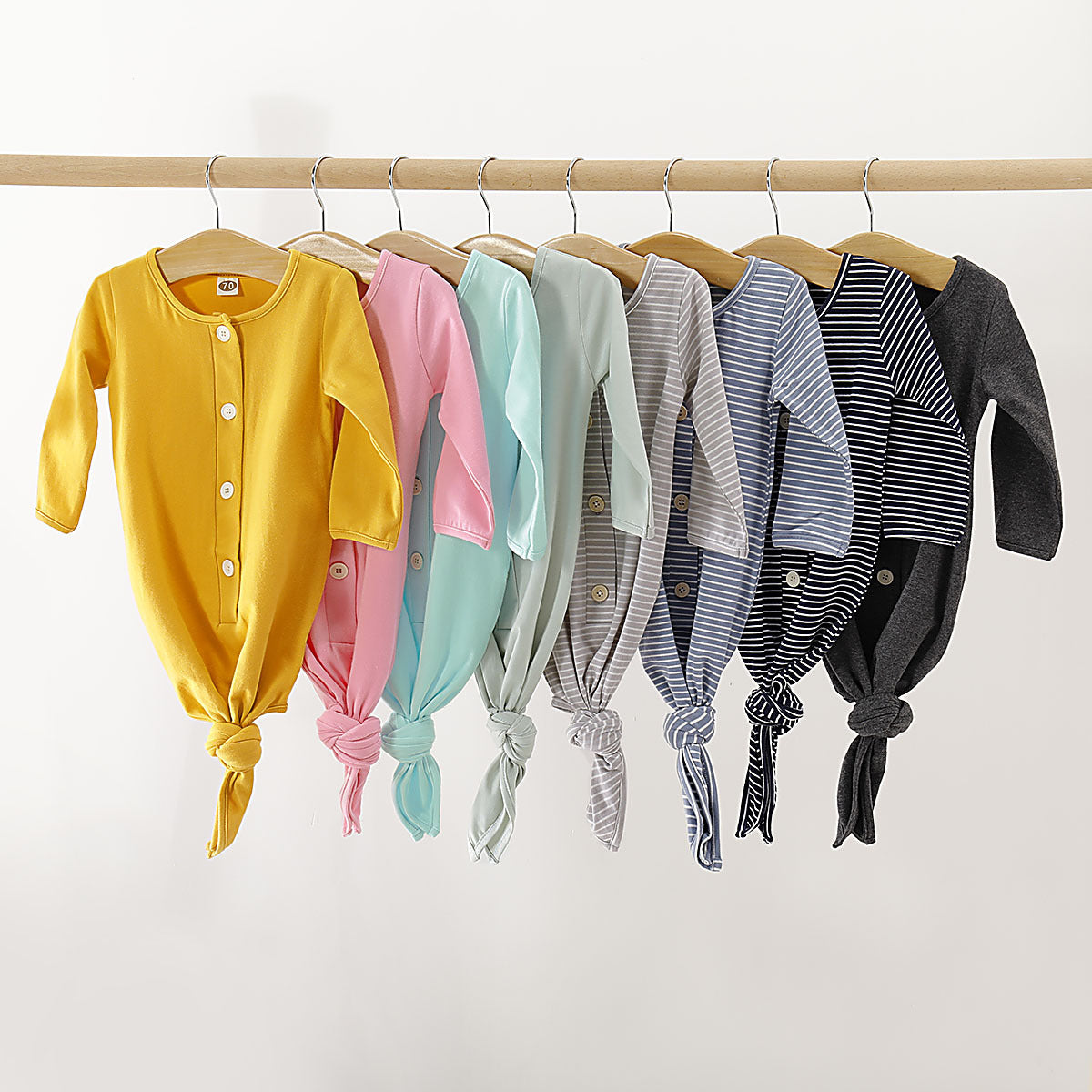 Baby's Solid Color Long Sleeve Sleeping Bag 0 - Tophatter Daily Deals