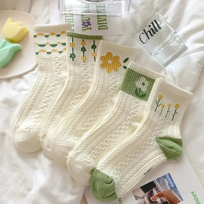 5-Pairs: Stylish Retro Floral Socks Women's Socks & Hosiery - Tophatter Daily Deals