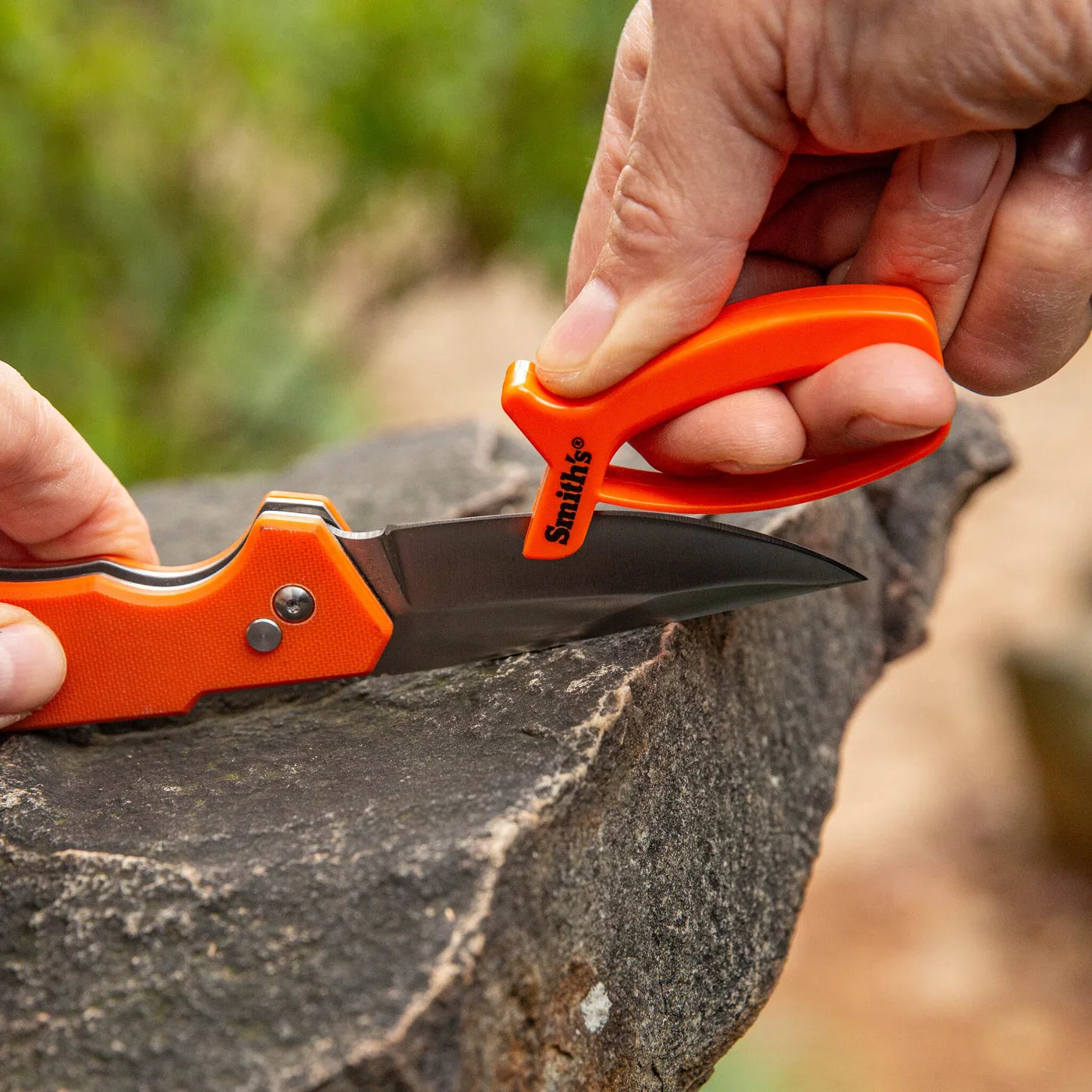 Jiff-Mini 10-Second Knife Sharpener - Tophatter Daily Deals