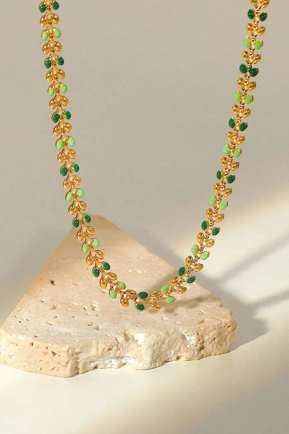 Leaf Chain Lobster Clasp Necklace Necklaces - Tophatter Daily Deals