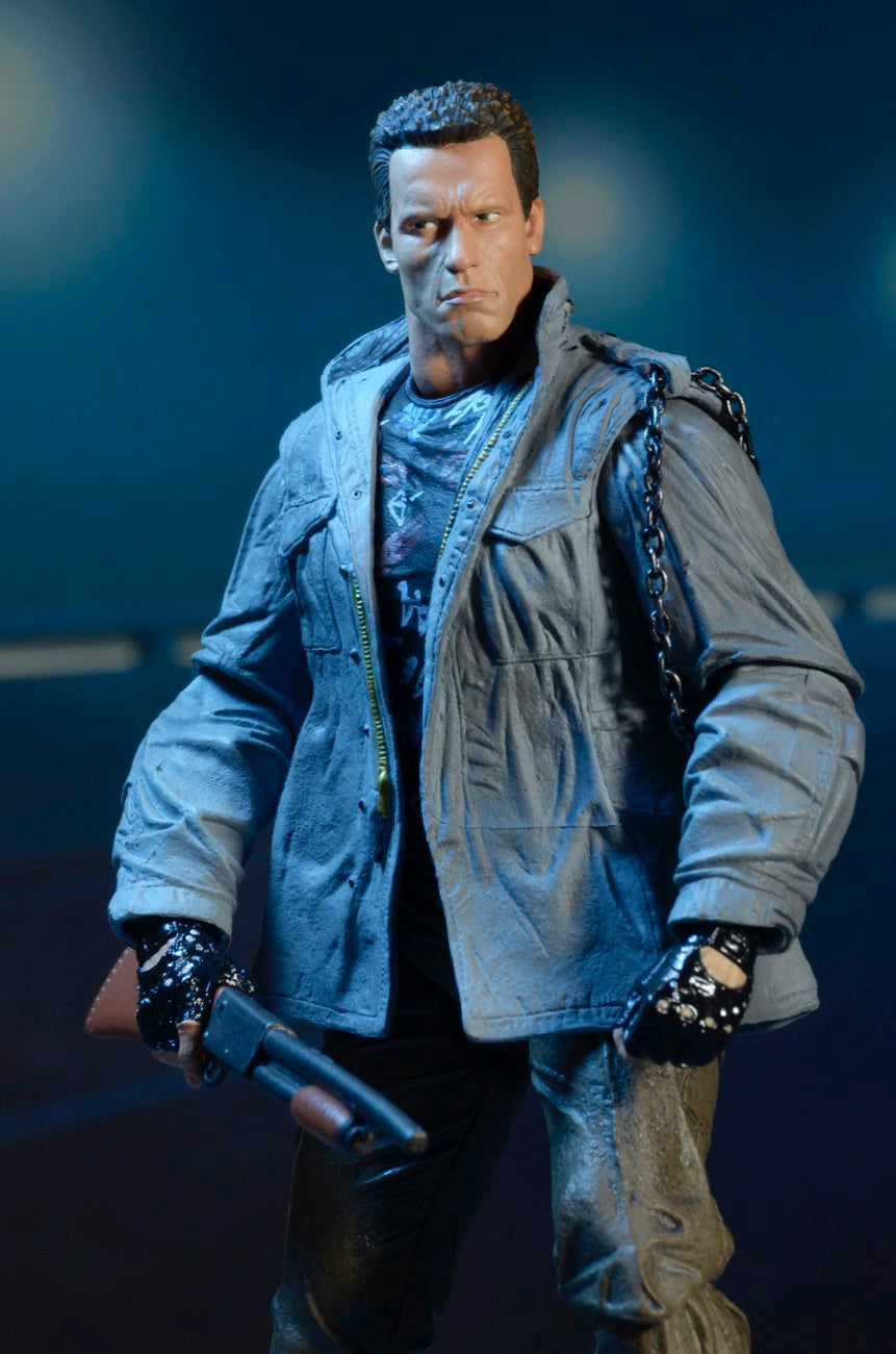 Terminator - Ultimate T800 Tech Noir Collectible Figure - Tophatter Daily Deals