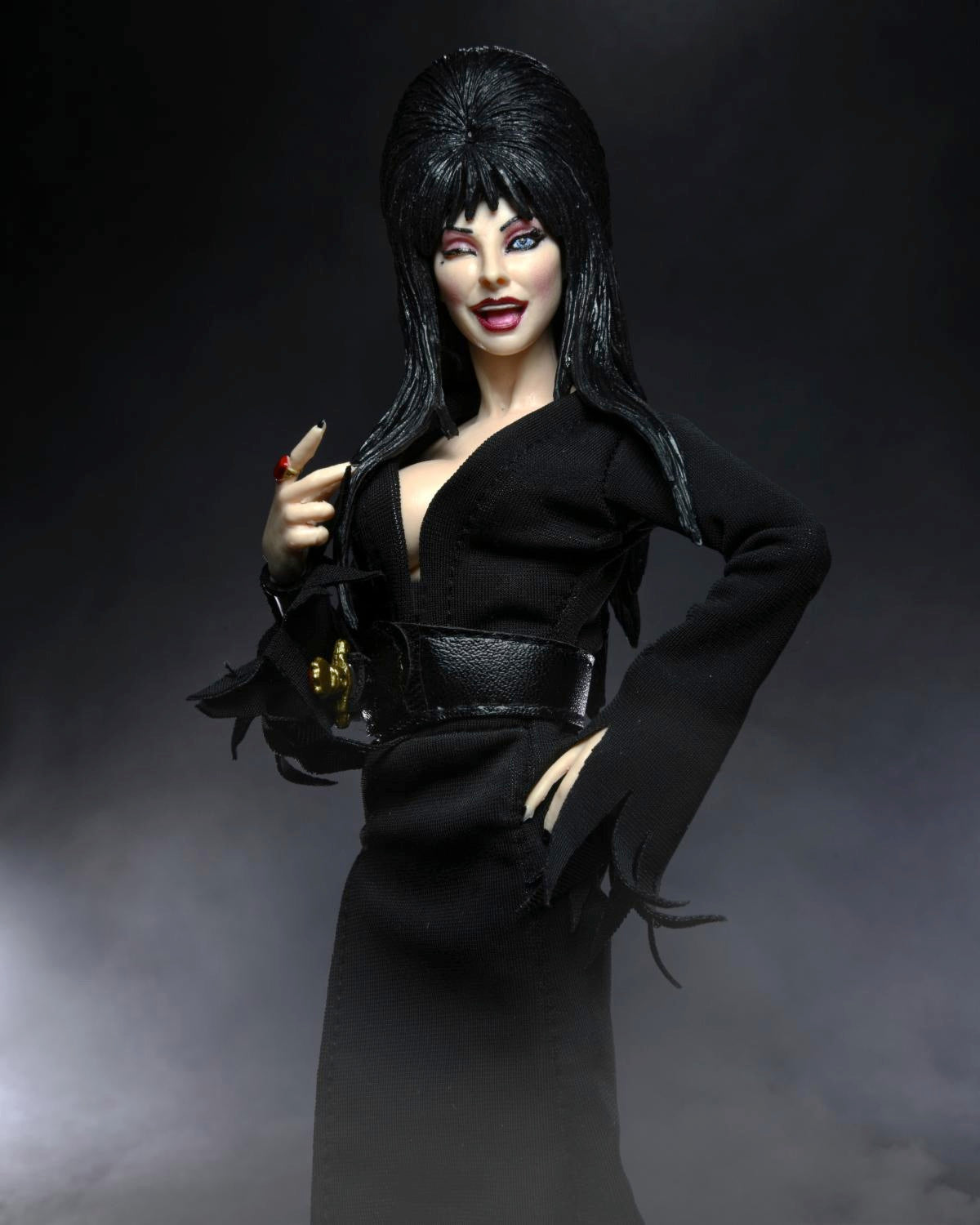 Elvira, Mistress of the Dark – Elvira Clothed Action Figure Action Figure - Tophatter Daily Deals