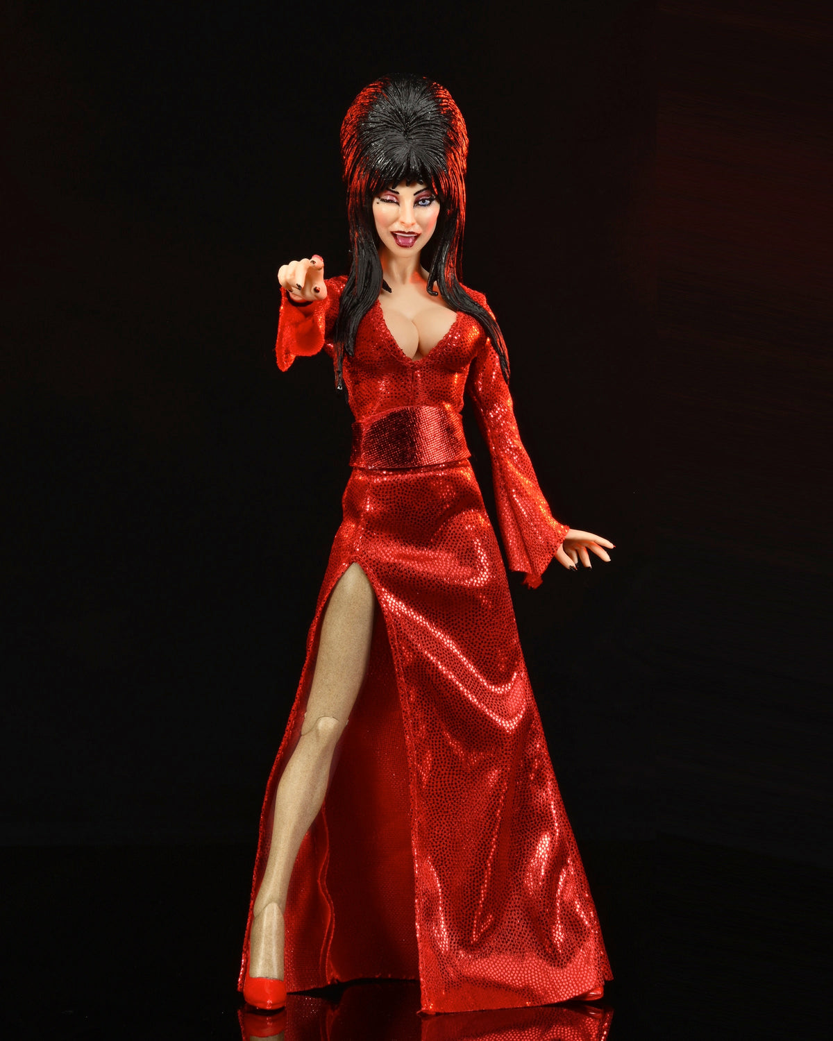 Elvira, Mistress of the Dark – Elvira (Red, Fright and Boo) Clothed Action Figure Action Figure - Tophatter Daily Deals
