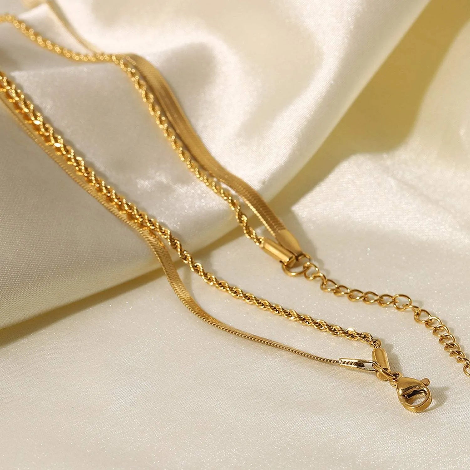 18K Gold-Plated Double-Layered Necklace Necklaces - Tophatter Daily Deals