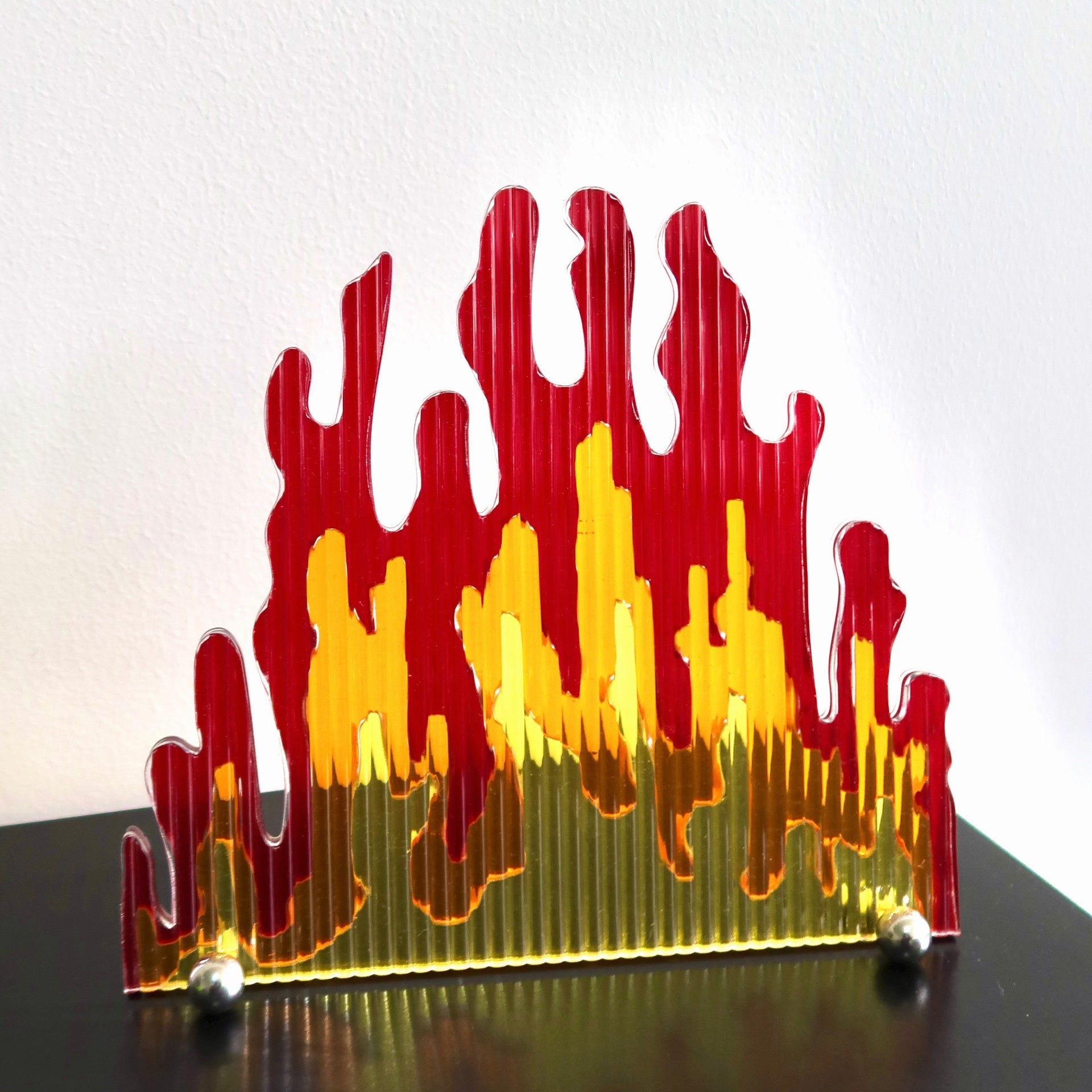Acrylic Flame Table Ornament 0 - Tophatter Daily Deals