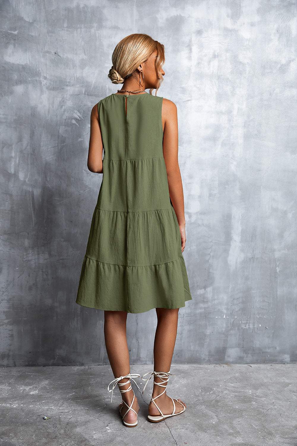 Sleeveless Round Neck Tiered Dress Casual Dresses - Tophatter Daily Deals