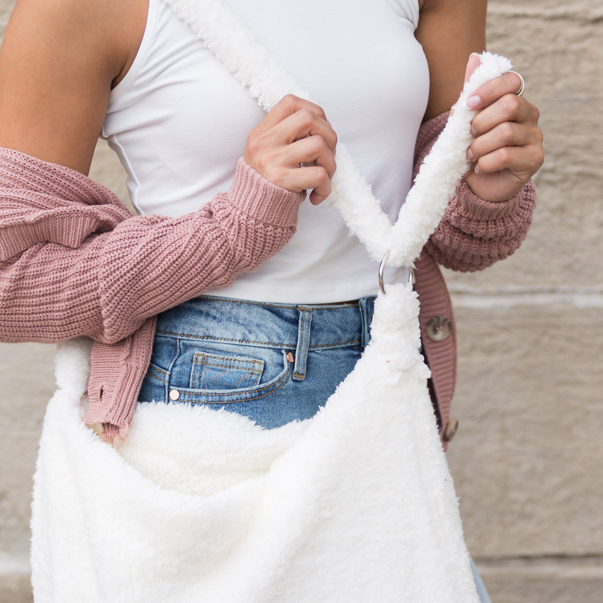 Boucle Sherpa Messenger Bag Handbags & Wallets - Tophatter Daily Deals