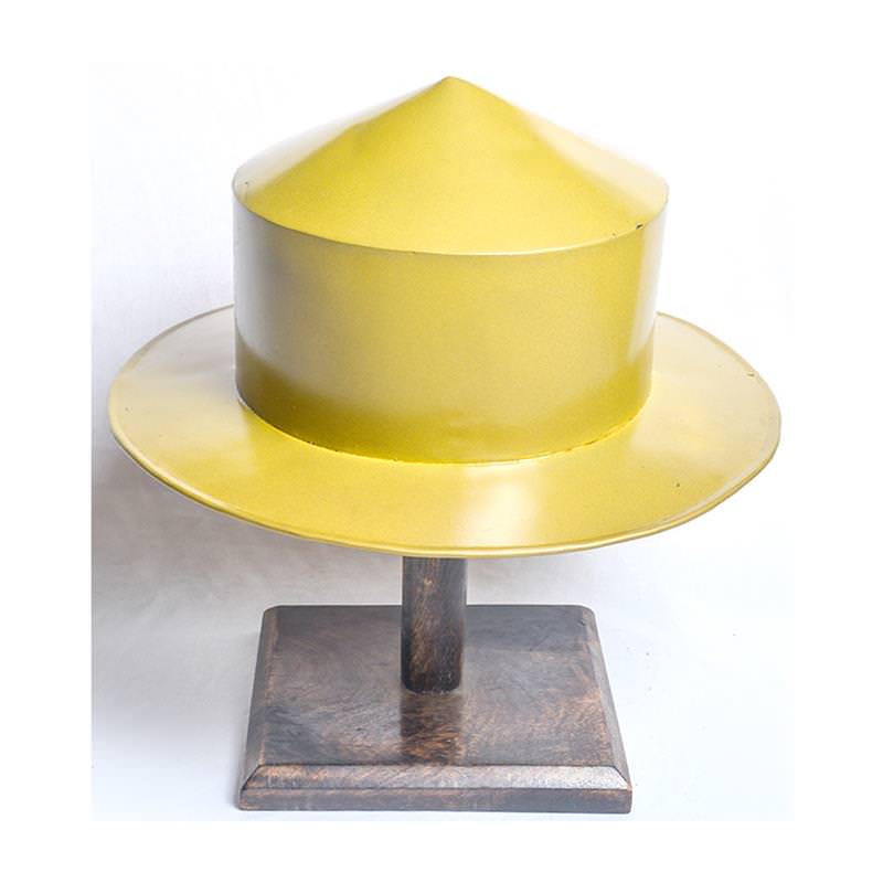 Medieval Kettle Hat Helmet Warrior Costume With Display Stand - Tophatter's Inc. Weapons Store Online Collectible Weapons - Tophatter Daily Deals
