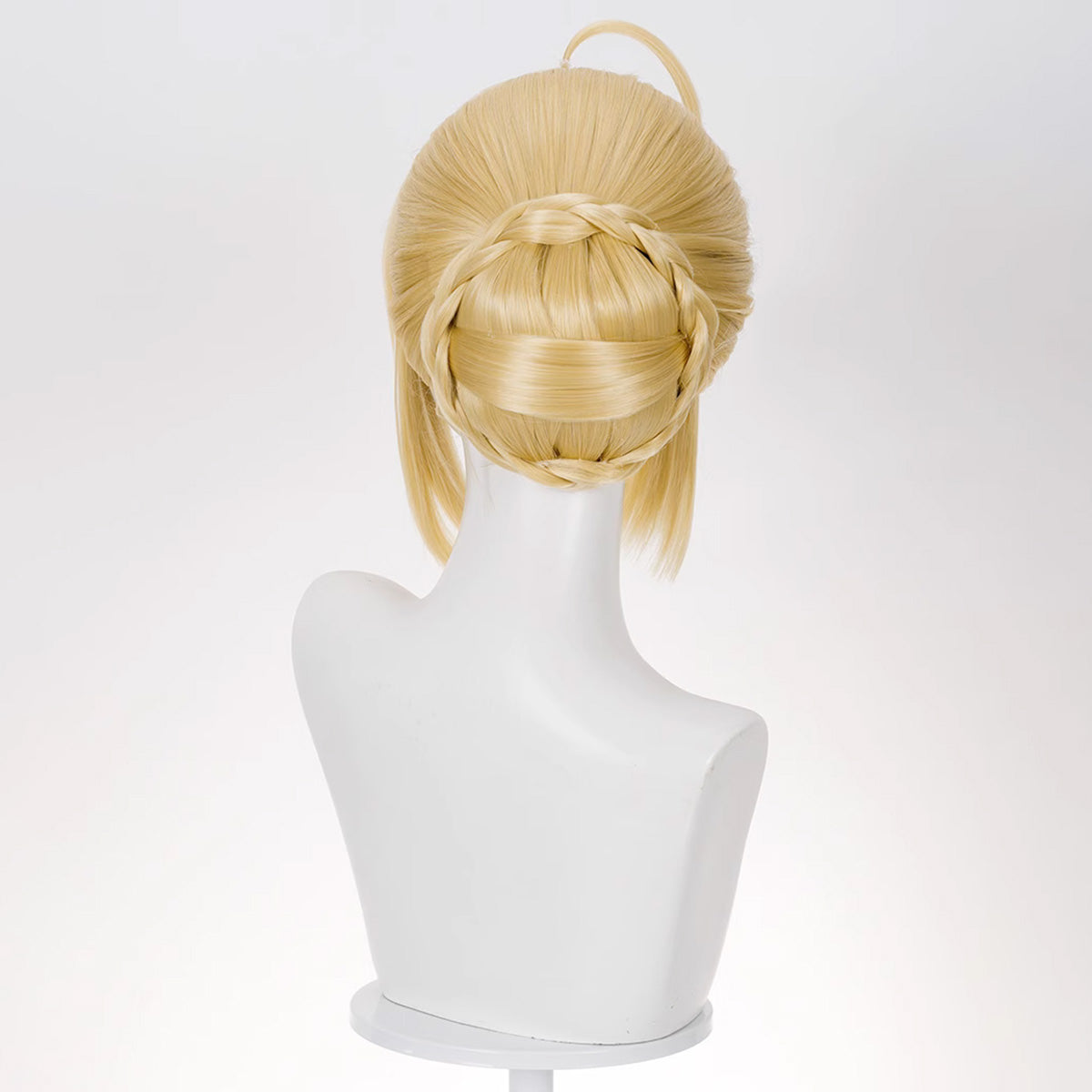Honkai: Star Rail Saber Golden Cosplay Wig Wig - Tophatter Daily Deals
