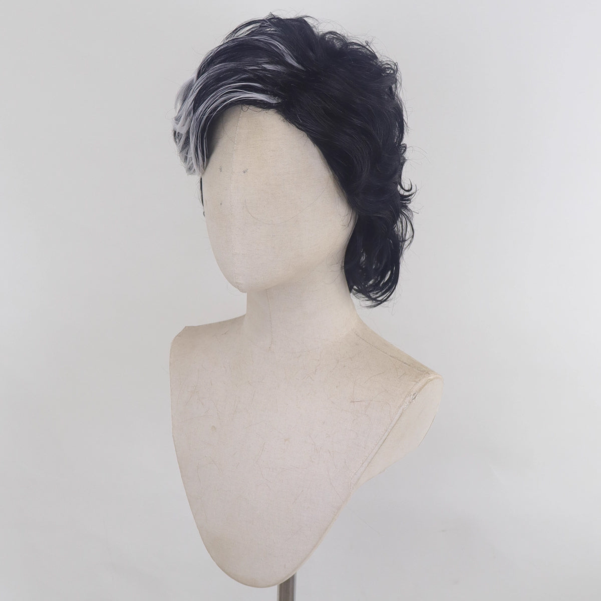Clair Obscur: Expedition 33 Verso Black Cosplay Wig Wig - Tophatter Daily Deals