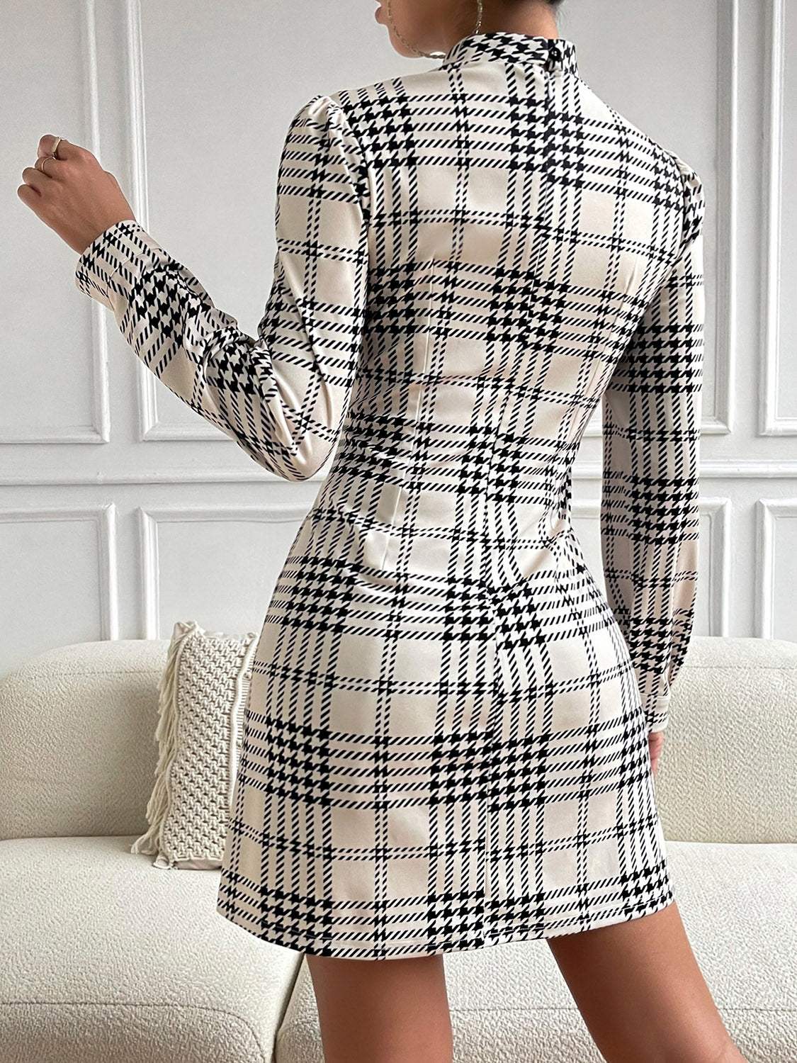 Houndstooth Mock Neck Cinched Mini Dress Casual Dresses - Tophatter Daily Deals