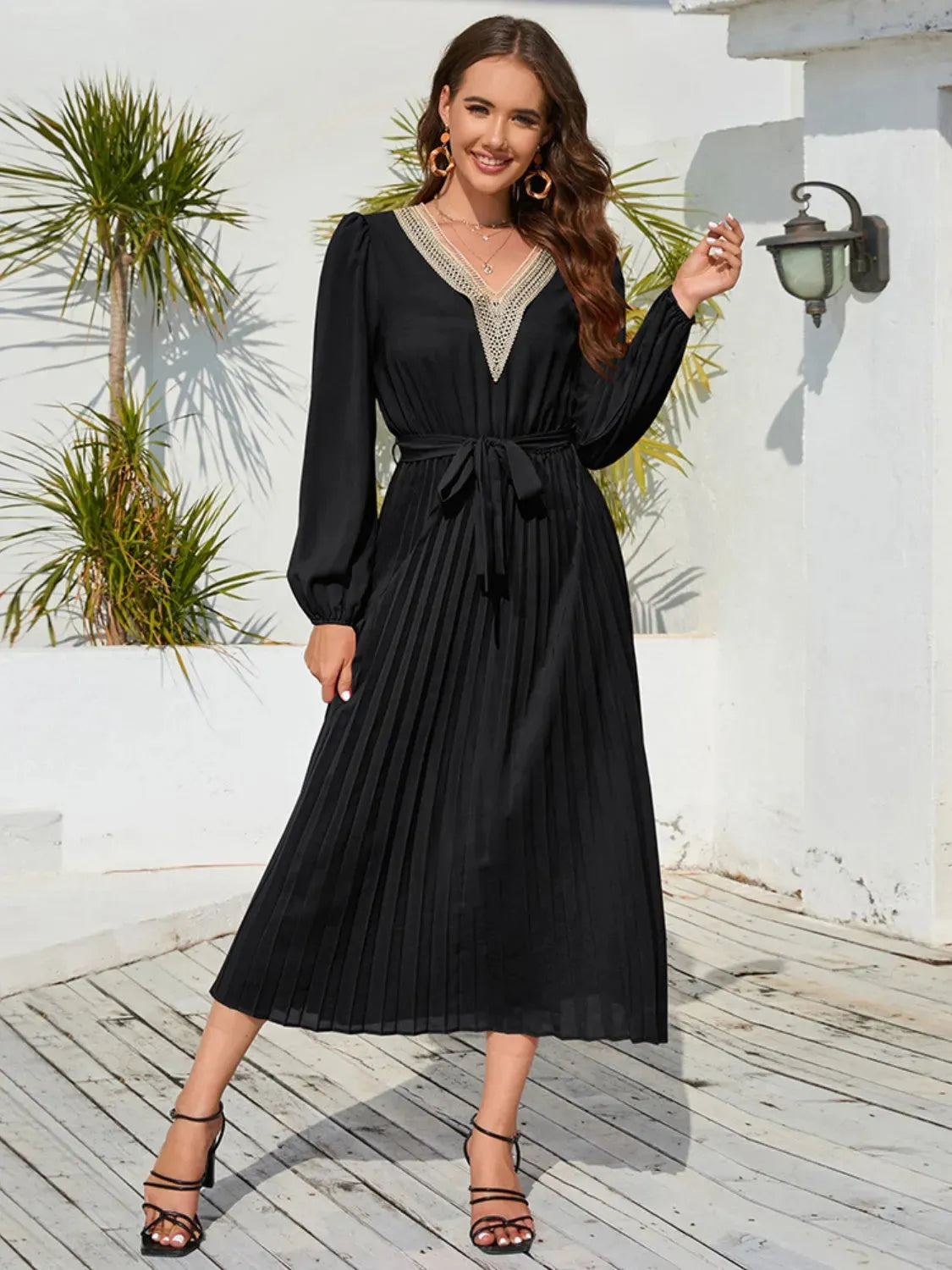 V-Neck Long Sleeve Pleated Dress Black Casual Dresses - Tophatter Daily Deals