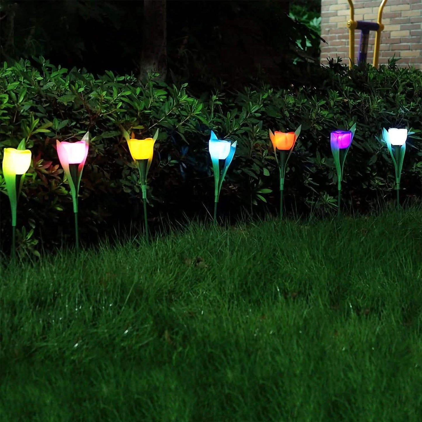 6-Pieces: Solar Garden Tulip Flower Lights Outdoor Lighting - Tophatter Daily Deals