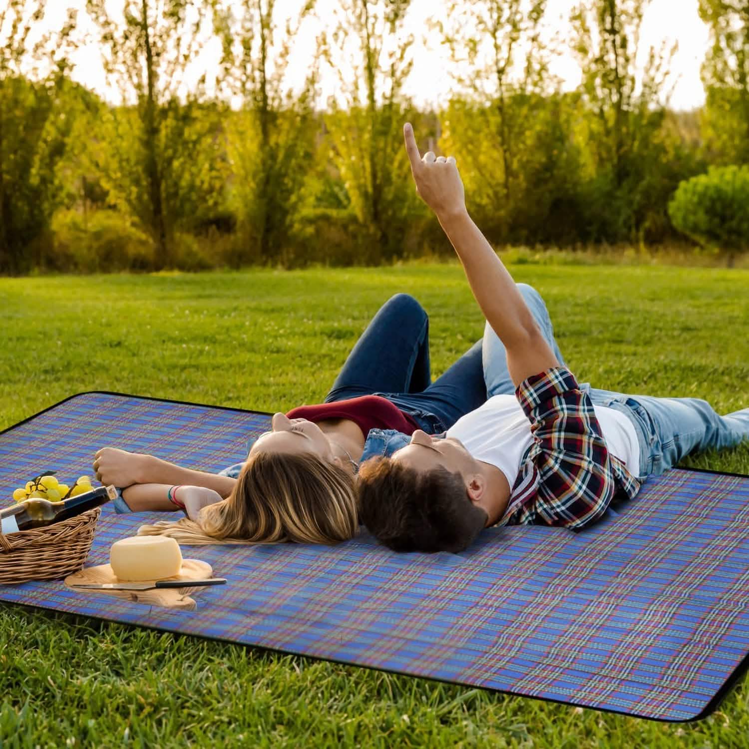 60" x 78" Foldable Waterproof Picnic Blanket with Strap Outdoor Recreation - Tophatter Daily Deals