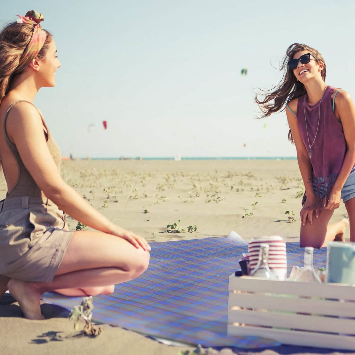 60" x 78" Foldable Waterproof Picnic Blanket with Strap Outdoor Recreation - Tophatter Daily Deals