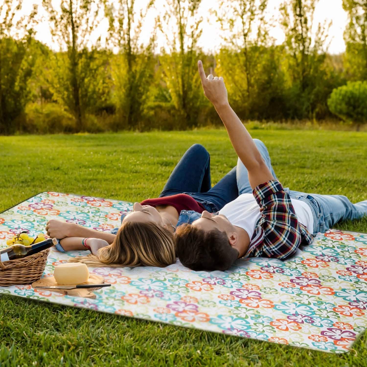 60" x 78" Foldable Waterproof Picnic Blanket with Strap Outdoor Recreation - Tophatter Daily Deals