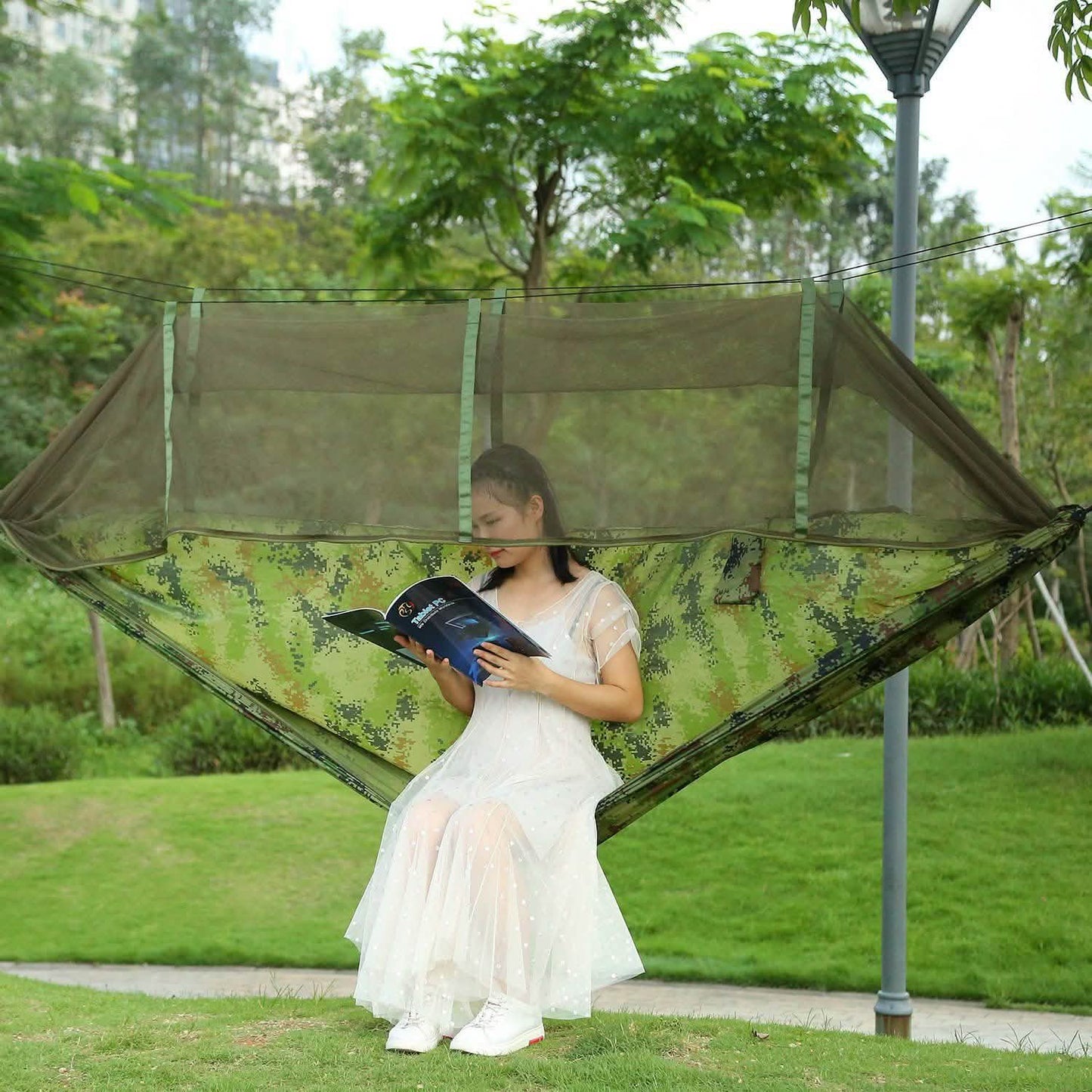 600lbs Load 2 Persons Hammock with Mosquito Net Outdoor Recreation - Tophatter Daily Deals