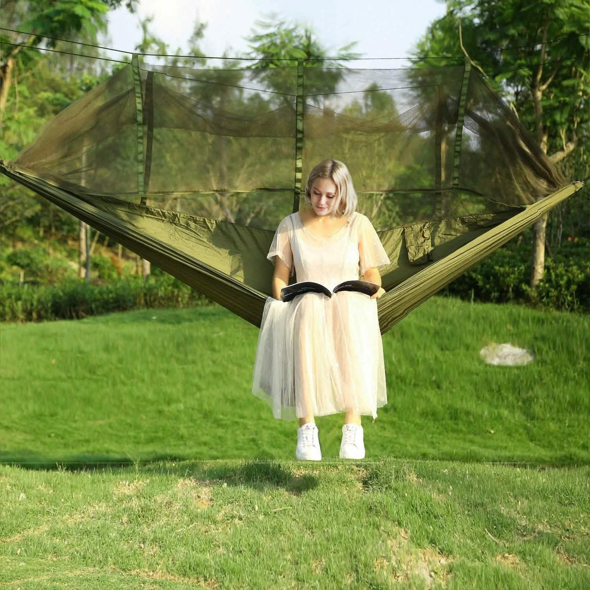 600lbs Load 2 Persons Hammock with Mosquito Net Outdoor Recreation - Tophatter Daily Deals