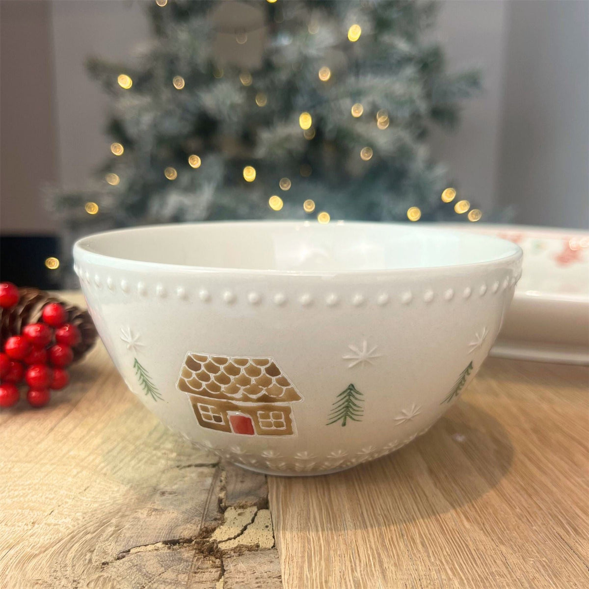 Gingerbread House Stoneware Bowl | Festive Christmas Snack Nibbles Bowl - 12cm Bowl - Tophatter Daily Deals