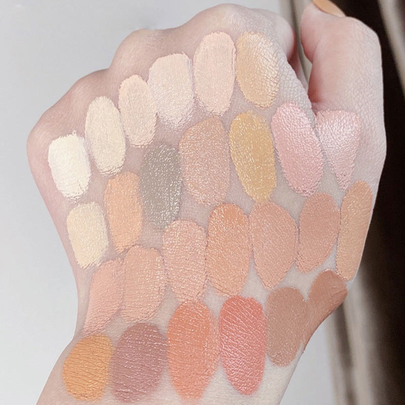 50 Color Concealer Disc Covers Dark Circles And Redness 0 - Tophatter Daily Deals