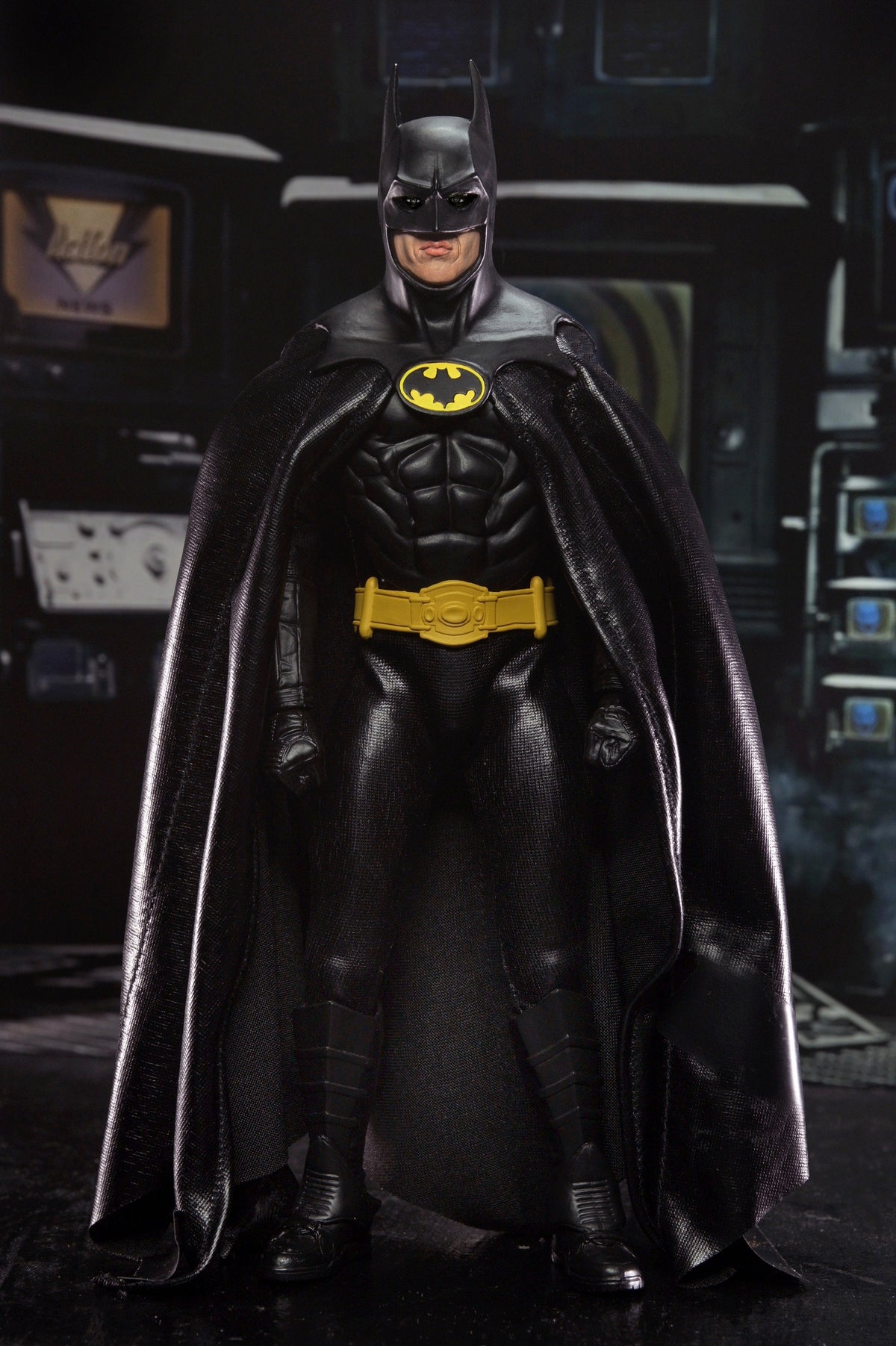 Batman (1989) – Batman Clothed Action Figure Action Figure - Tophatter Daily Deals