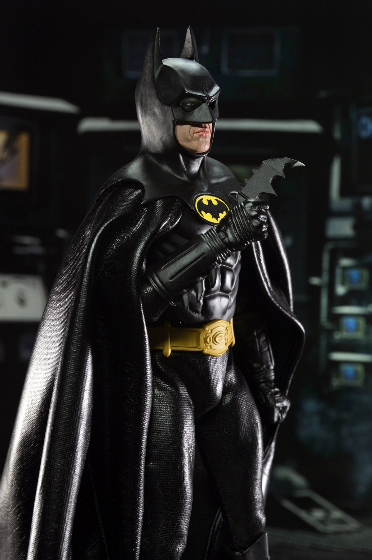 Batman (1989) – Batman Clothed Action Figure Action Figure - Tophatter Daily Deals